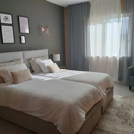 Quiet Algarve Near Albufeira ,beaches, Private Pool, Bbq, Terrace- Algarve Portugal ألغوز